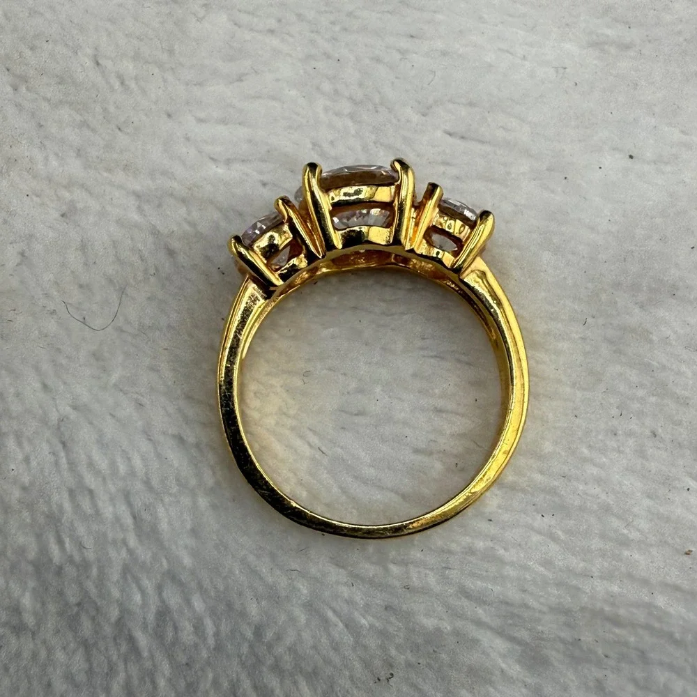 Vintage Rhinestone Ring Gold Tone Three Stone Round Clear Size 6